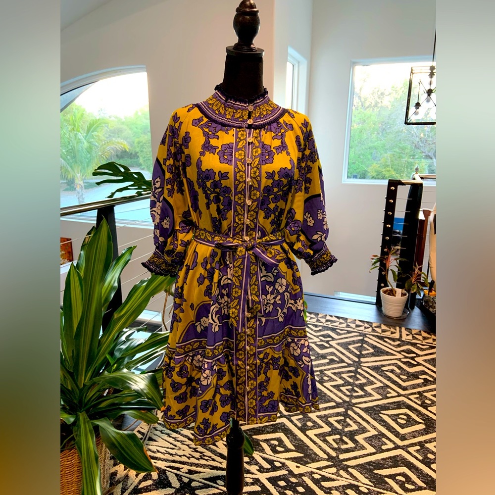 Gorgeous Gorgeous Dress!! Floral Yellow/Blue Dress NEW w/out TAG.